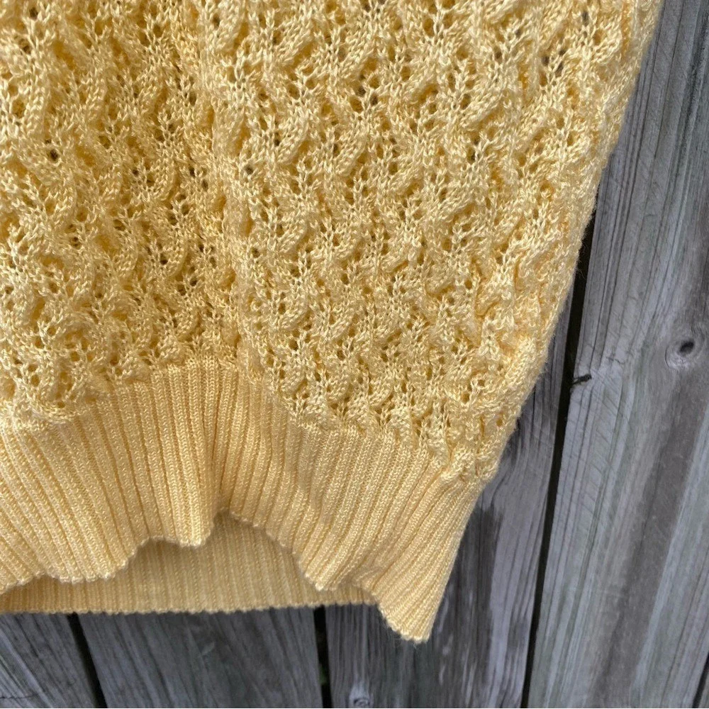 Vintage Yellow Pointelle Knit V-Neck‎ Sweater Vest Sleeveless Top - Picture 5 of 5